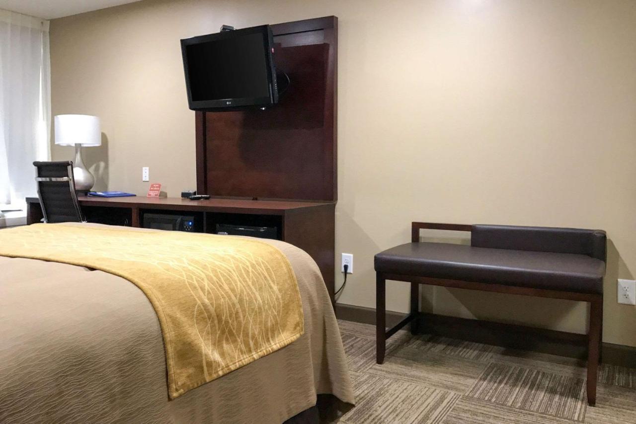 Giles Hotel Inn And Suites Pulaski Bagian luar foto