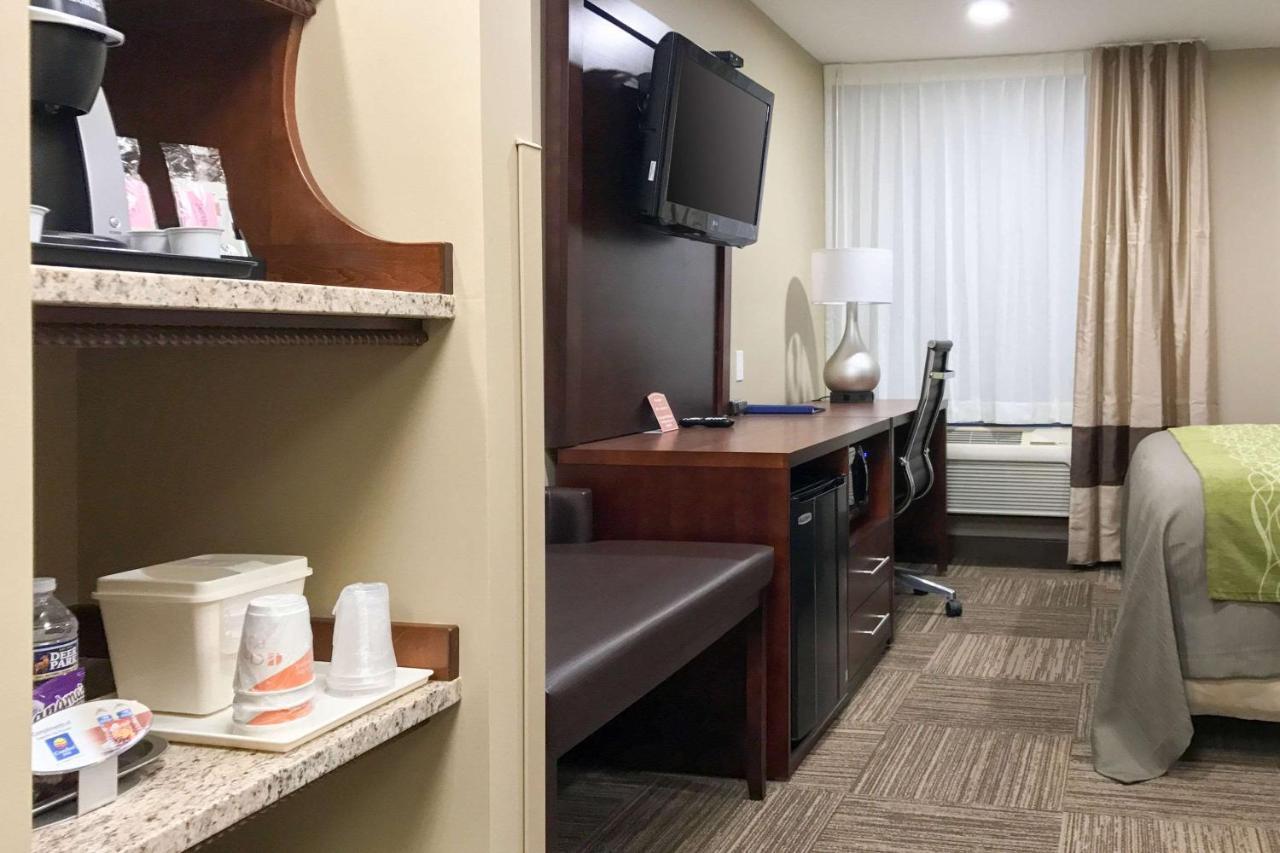 Giles Hotel Inn And Suites Pulaski Bagian luar foto