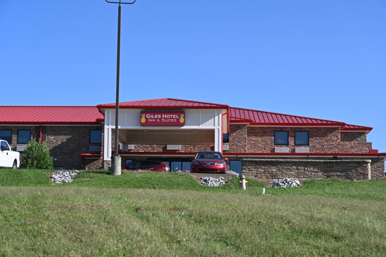 Giles Hotel Inn And Suites Pulaski Bagian luar foto