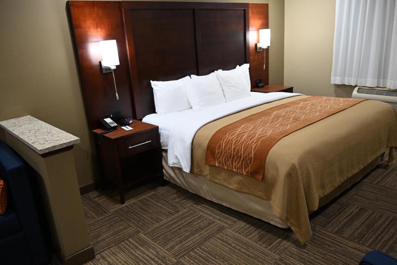Giles Hotel Inn And Suites Pulaski Bagian luar foto