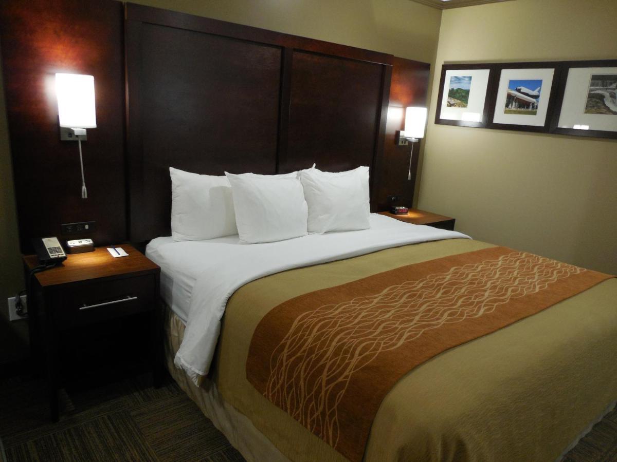 Giles Hotel Inn And Suites Pulaski Bagian luar foto